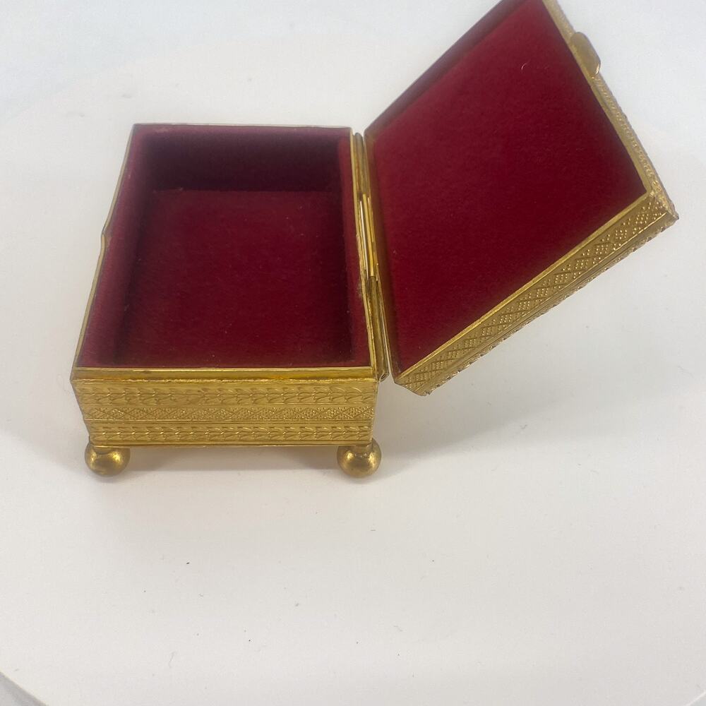 Vintage Austria Jeweled Trinket Box Gold Tone Etched Red Velvet Lined - Picture 13 of 16